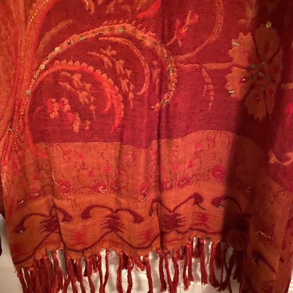 Top - Picture 2 of 3